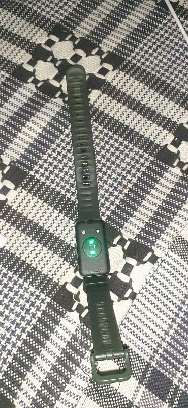 huawei band 8  urgent sale very low price 9