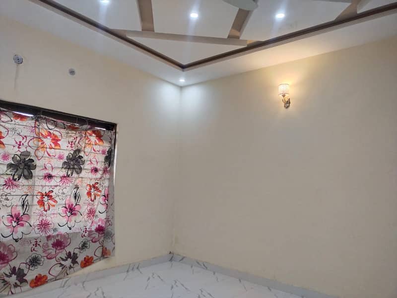 10 MARLA UPPER PORTION AVAILABLE FOR RENT IN VALANCIA HOUSING SOCIETY 7