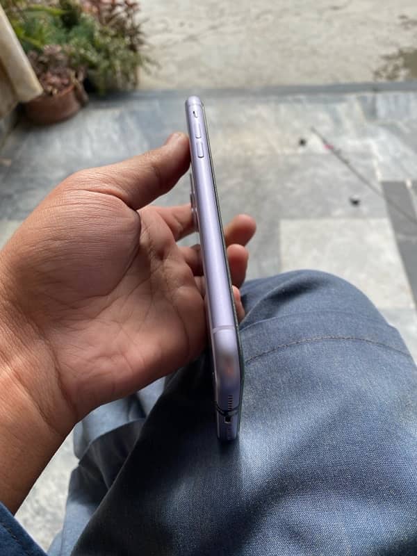 iphone 11 urgent sale no issue exchange possible 4