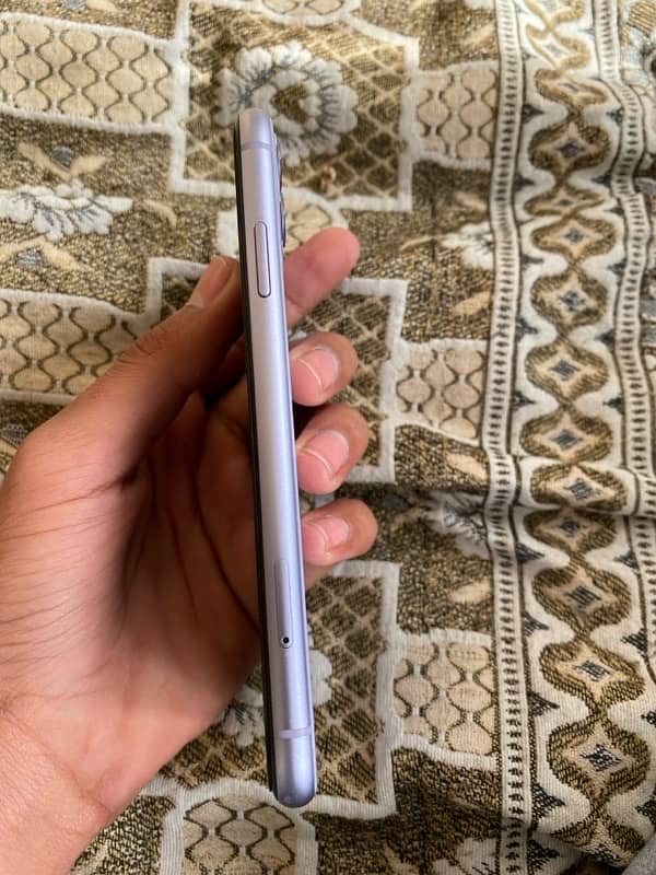 iphone 11 urgent sale no issue exchange possible 7