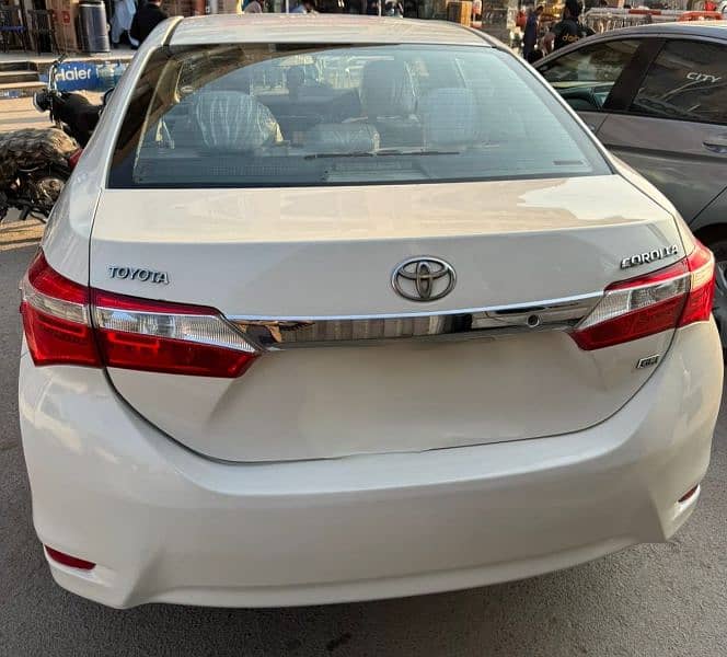 Toyota Corolla GLI 2015 9