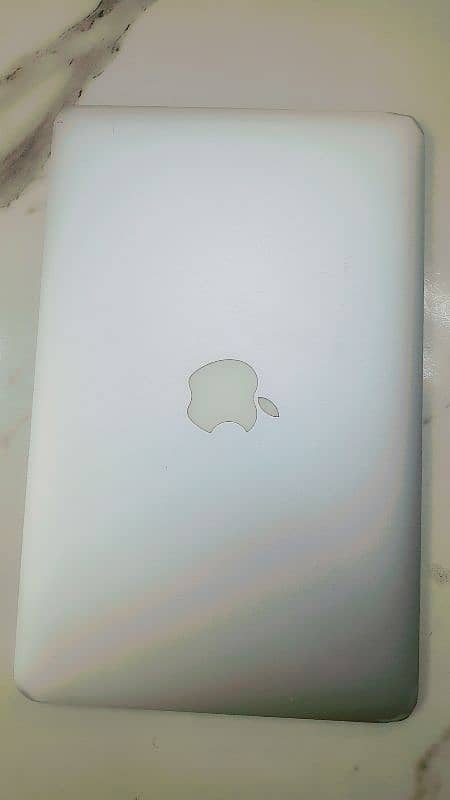 Macbook Air 2015 11inc core i5 4/128 A1465 3