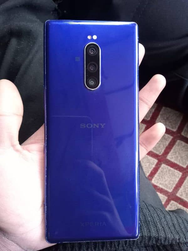 sony xperia 4+64 all oky 1