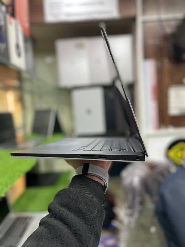 Dell Xps 15 9570 Core i7 8th gen : 32/512 3