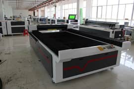 CO2 laser cutting machine