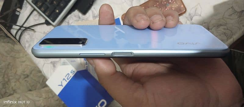 Vivo Y12s Glacier Blue 5