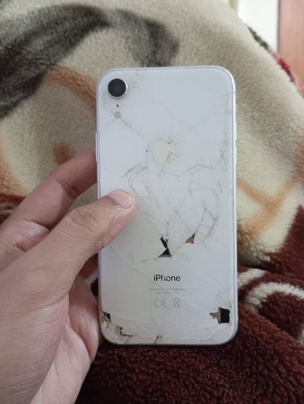 iphone xr 64gb non PTA 5