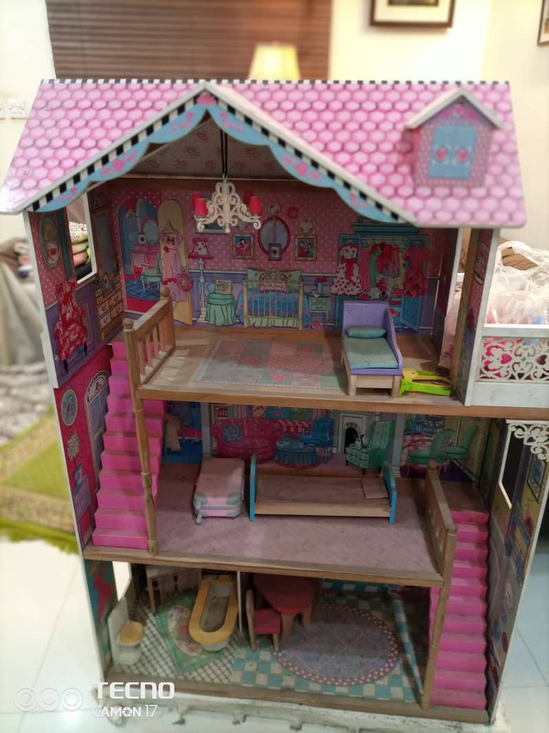 Big Doll house 48H x 32W x 12D inch 6