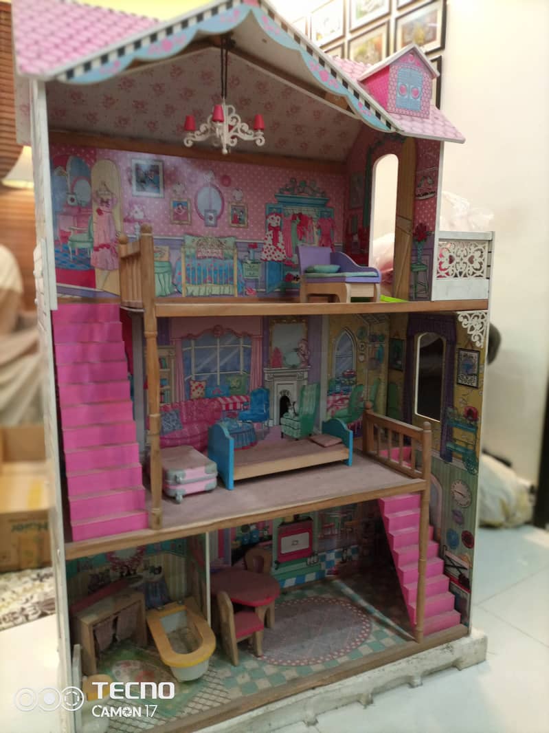 Big Doll house 48H x 32W x 12D inch 7