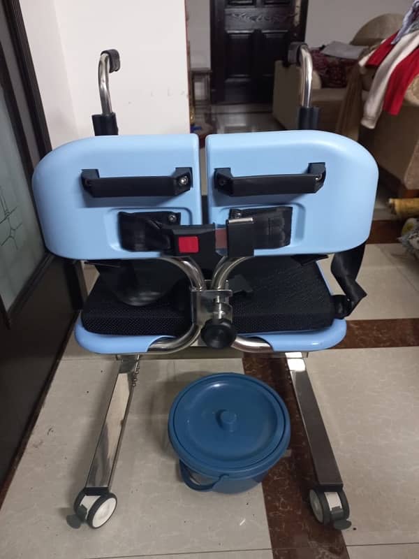 Hydraulic Patient Transfer Wheel Chair 1