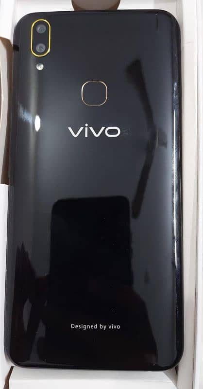 vivo y85 4/64 complete box 4