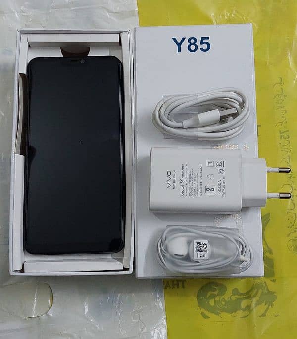 vivo y85 4/64 complete box 13