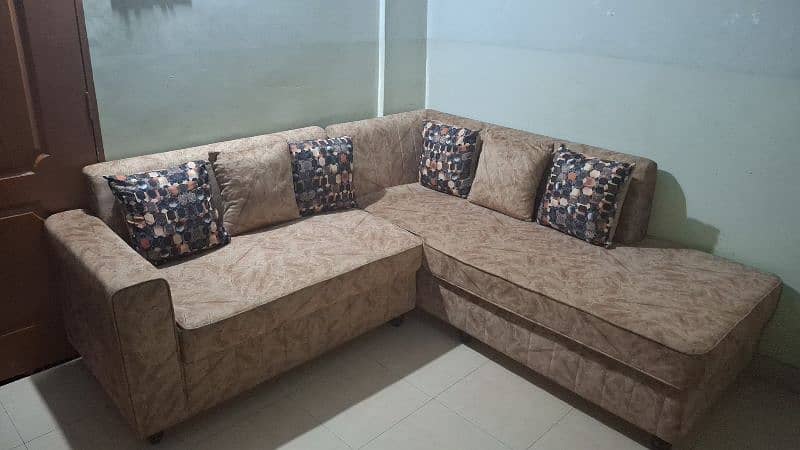 L shaped sofa with 6 cushions 5