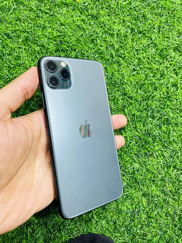 iPhone 11 Pro Max pta approved with box 2