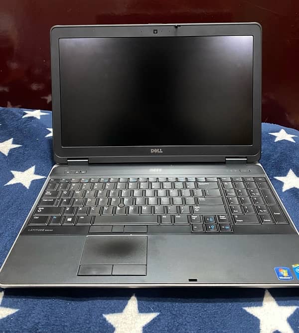 DELL Latitude E6540 4