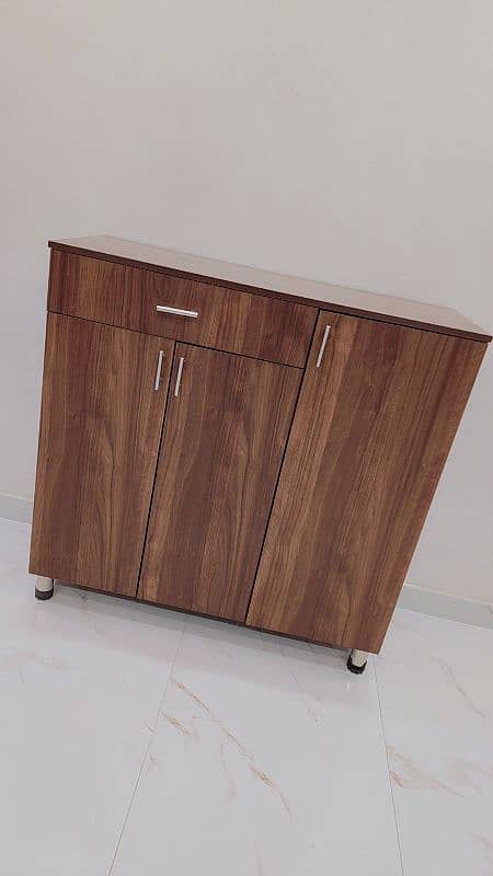 Cupboard with multiple drawers 0