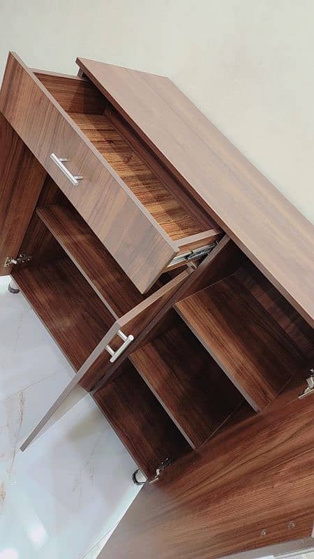 Cupboard with multiple drawers 3