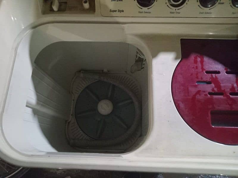 washing machine with Drayer 1