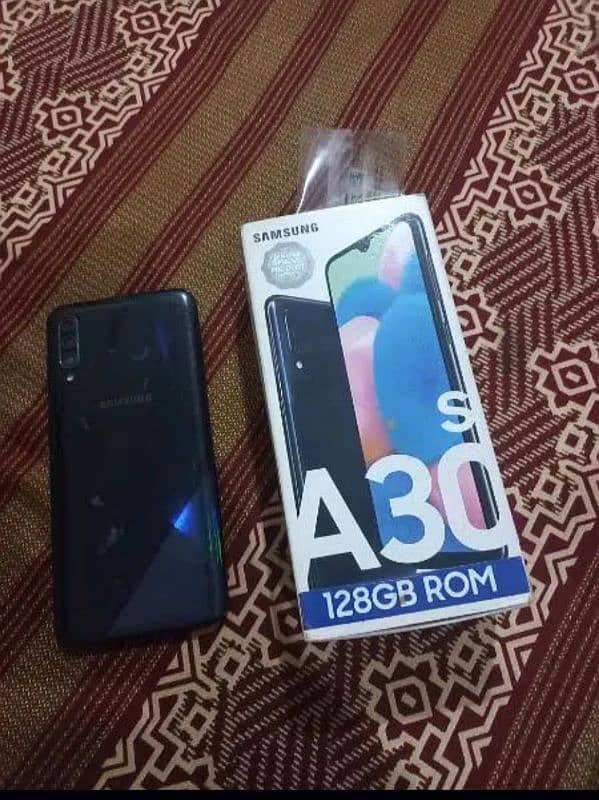 Samsung Galaxy A30s 4/128 0