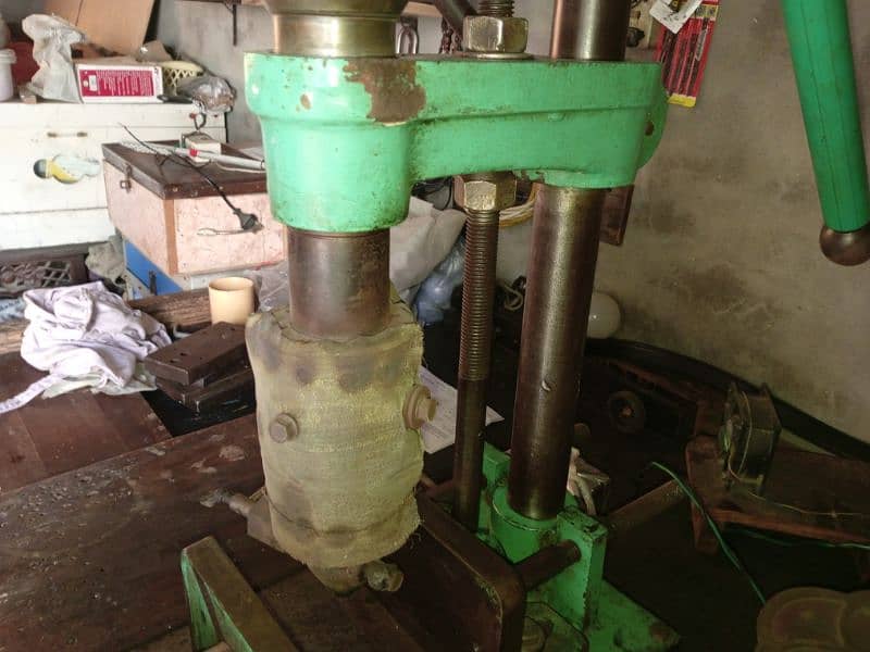 Hand Molding Machine No 2 3