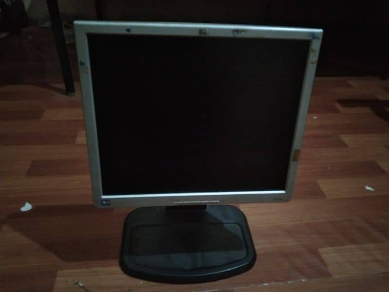 DELL lcd moniter 4