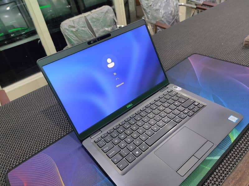 Dell Latitude 5300 ,Core i5 8th Gen  , Touch & Face Lock & Fingerprint 0