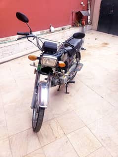 Brand New Honda CD 70 2010 Model