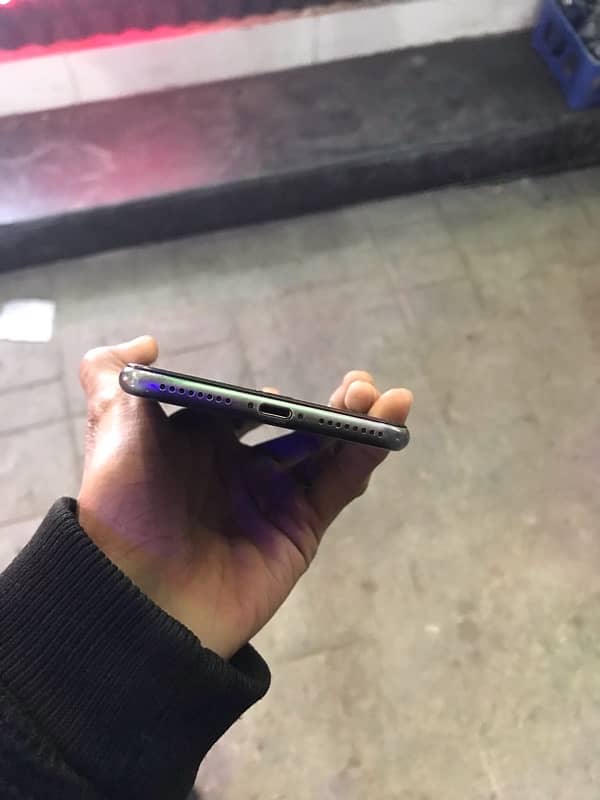 iPhone 8 plus Non PTA 256gb 4