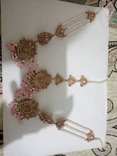 wedding  style jewellery set earing and bindiya