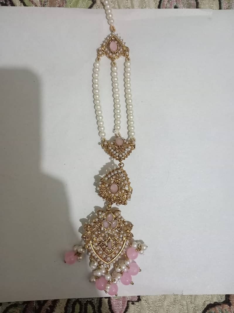 wedding  style jewellery set earing and bindiya 4