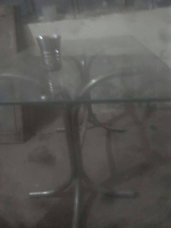 glass tabal far sael.      2.      peıs 0