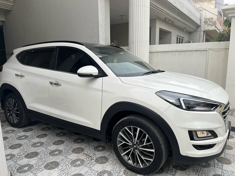 Hyundai Tucson totally genuine betterthen KIA, civic,toyota 3