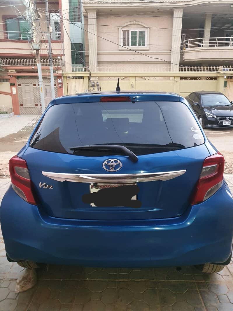 Toyota Vitz 2015 1