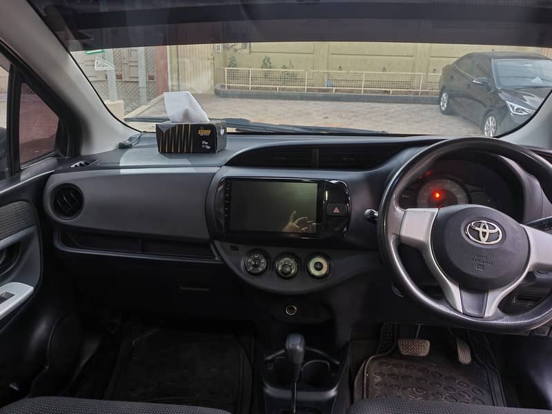 Toyota Vitz 2015 5