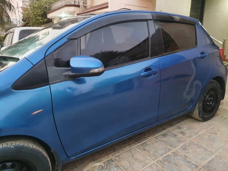 Toyota Vitz 2015 11