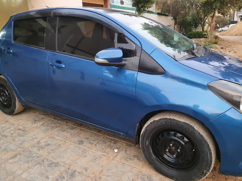 Toyota Vitz 2015 13