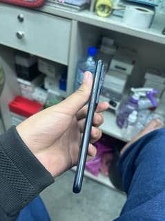 p60 pro 8/256 10/10 condition with Box Forsale