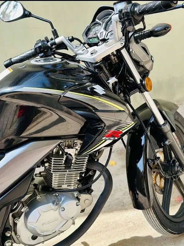 Suzuki gsxr 125 1