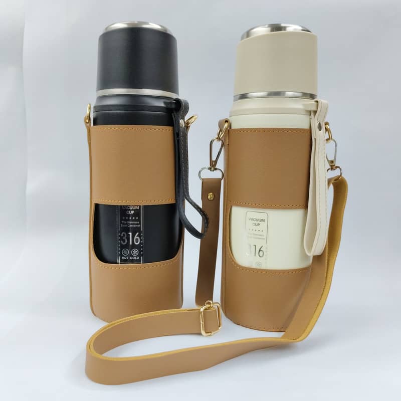 Premium 800ml Steel Water Bottle with Leather Cover 0