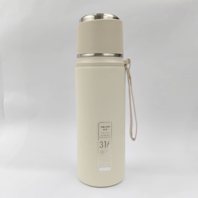 Premium 800ml Steel Water Bottle with Leather Cover 2