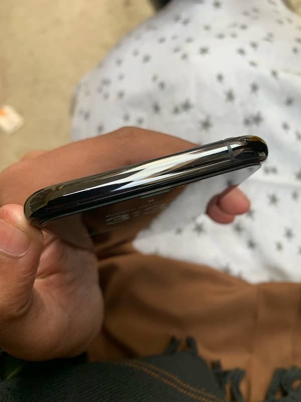 Iphone 11 pro Jv 64 gb Waterpack 2