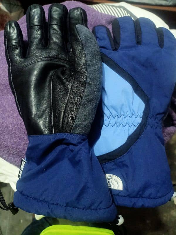 North Face Original Hand Gloves Medium Sized 3