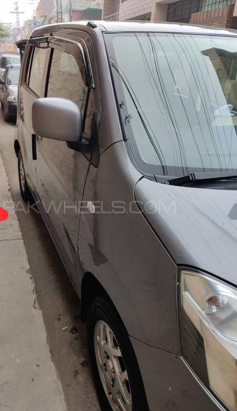 Suzuki Wagon R 2019 1