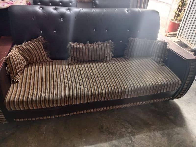 Sofa Set (Good Condition) 0