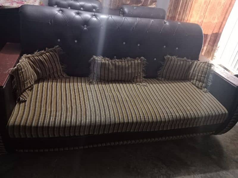 Sofa Set (Good Condition) 1