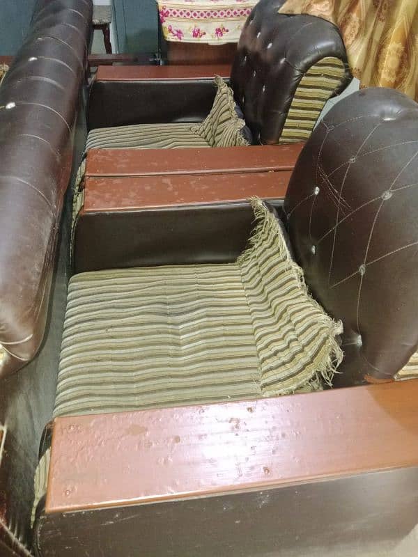 Sofa Set (Good Condition) 3