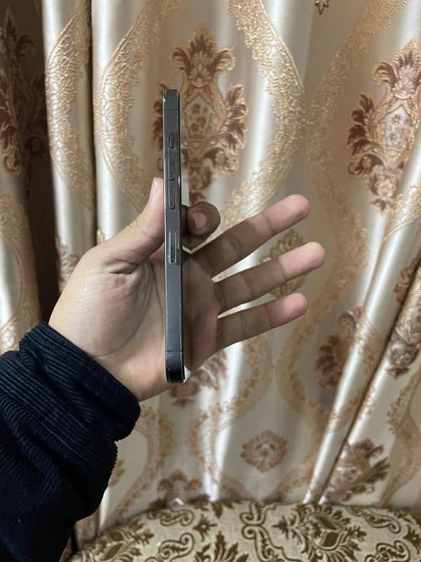 Iphone 13 Pro Non PTA 4