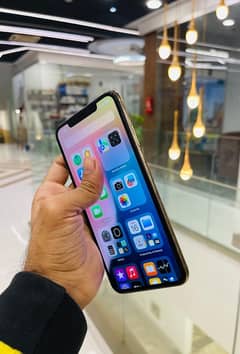 xs max