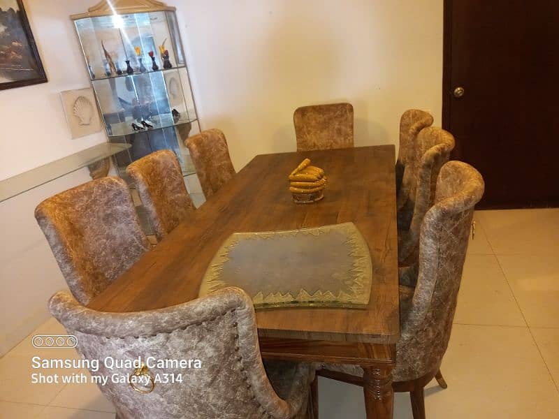 dining 8 seater almost new 1