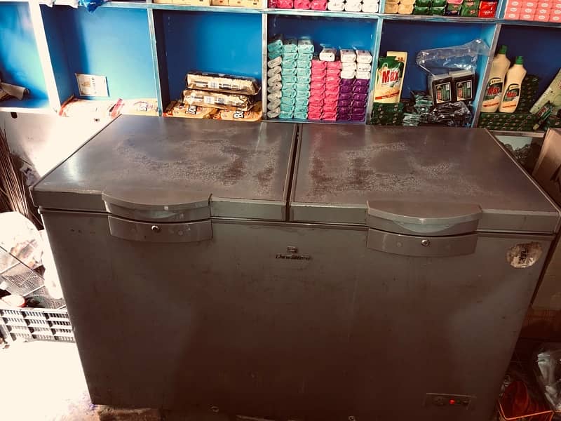 Deep Freezer in good condition 2